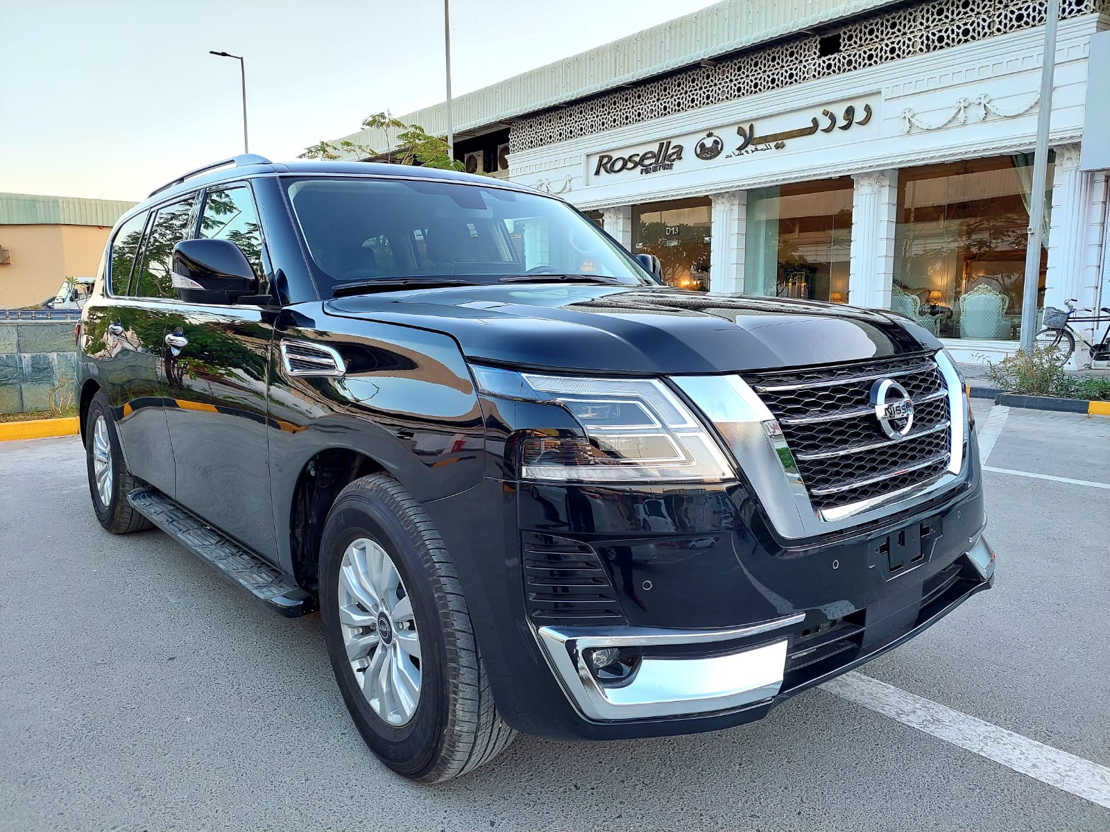 Al Mutafawiq 2021 NISSAN ARMADA SV 4X4 For sale in UAE